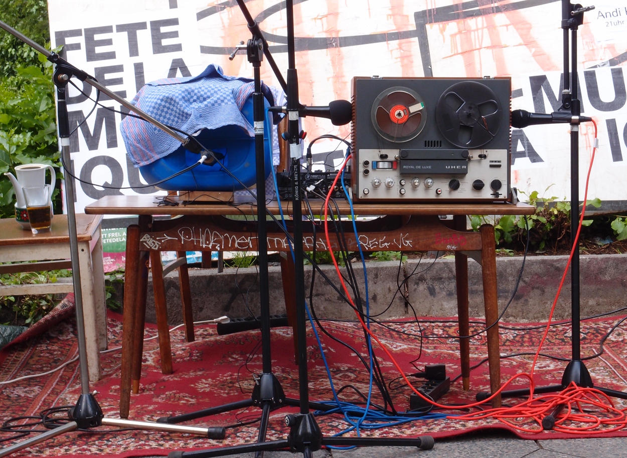 2019-06-21 rauschpartikel (Komposition und präpariertes Tonband mit Field Recording)